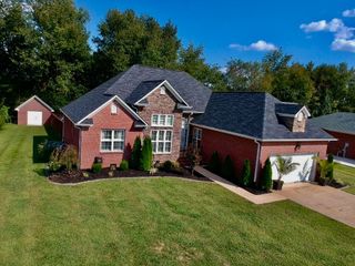 717 Toben Ter, Lawrenceburg, TN 38464