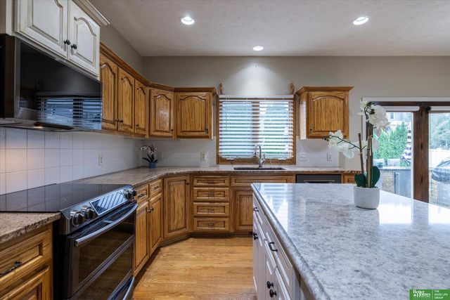 4321 N 159 Avenue, Omaha, NE 68116