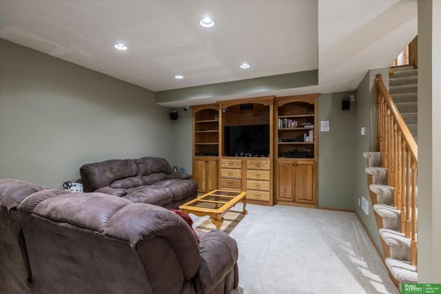 4321 N 159 Avenue, Omaha, NE 68116