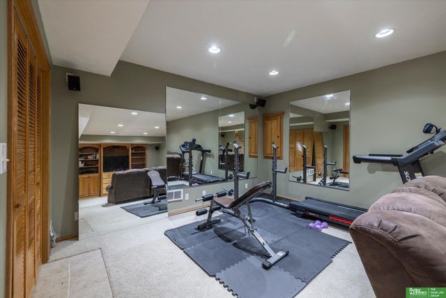 4321 N 159 Avenue, Omaha, NE 68116