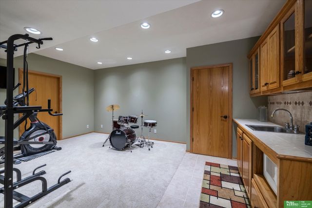 4321 N 159 Avenue, Omaha, NE 68116