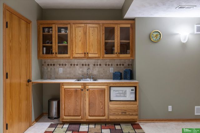 4321 N 159 Avenue, Omaha, NE 68116
