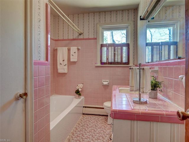 1672 Tautog RD, Suffolk, VA 23433