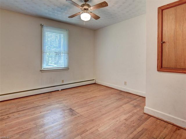 1672 Tautog RD, Suffolk, VA 23433