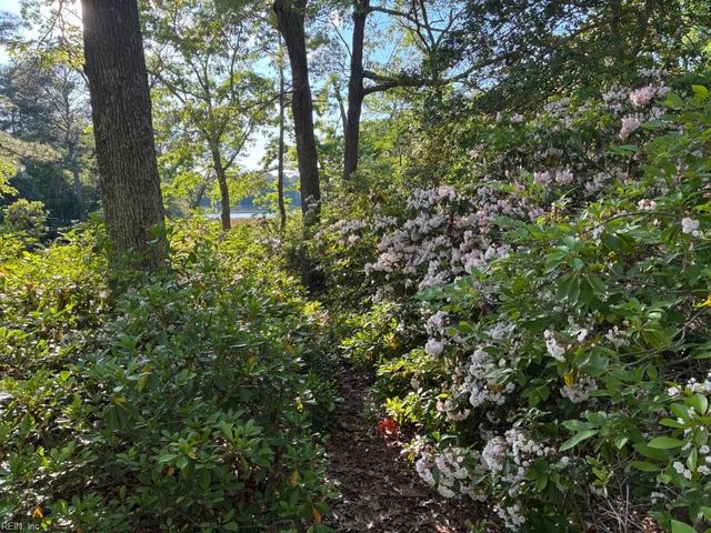 1672 Tautog RD, Suffolk, VA 23433