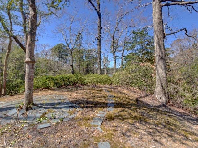 1672 Tautog RD, Suffolk, VA 23433