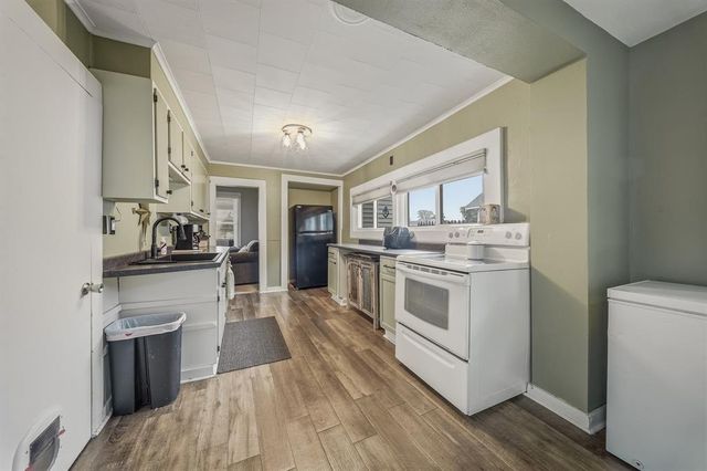 1619 Garfield Avenue, Altoona, WI 54720