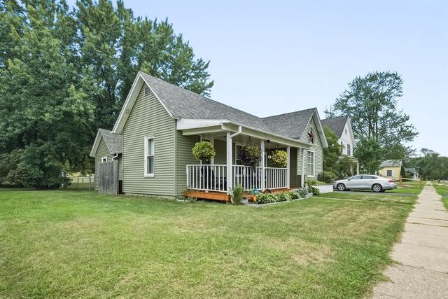 1619 Garfield Avenue, Altoona, WI 54720