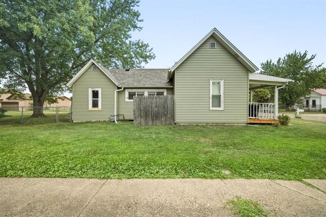 1619 Garfield Avenue, Altoona, WI 54720