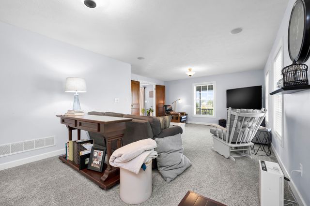 5583 Township Road 212 5583 Township Road 212, Bellefontaine, OH 43311