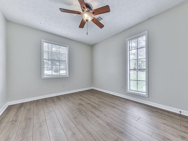 427 Way Bridge Court NE, Kennesaw, GA 30144