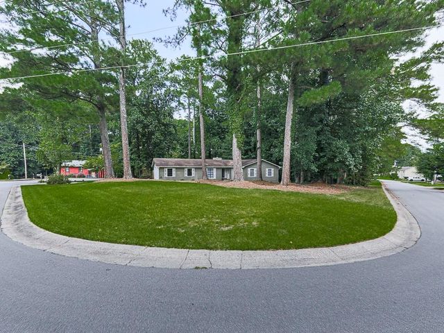 427 Way Bridge Court NE, Kennesaw, GA 30144