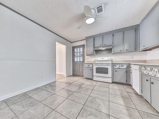 427 Way Bridge Court NE, Kennesaw, GA 30144