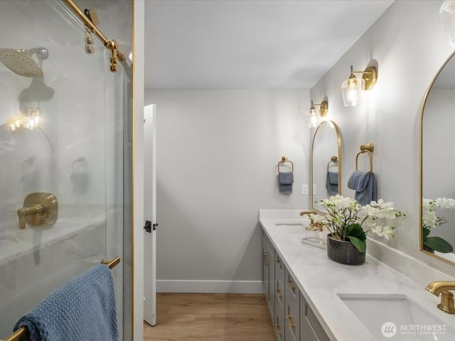 15544 30th Avenue NE, Shoreline, WA 98155