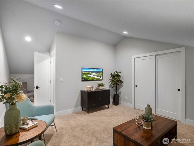 15544 30th Avenue NE, Shoreline, WA 98155