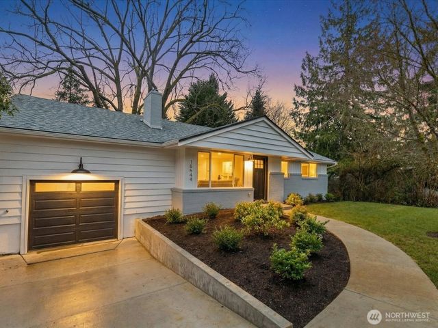 15544 30th Avenue NE, Shoreline, WA 98155