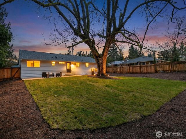 15544 30th Avenue NE, Shoreline, WA 98155