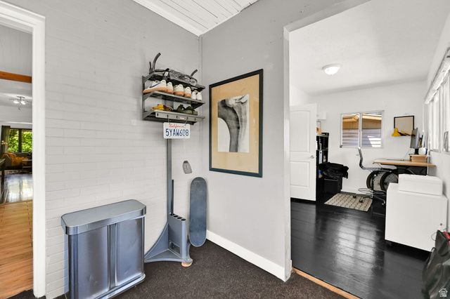 1879 S 900 E, Salt Lake City, UT 84105