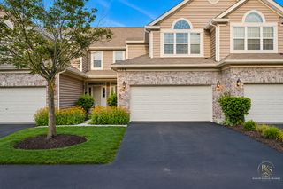 924 Havenshire Court 924, Naperville, IL 60565