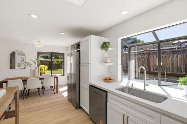 20730 Fargo Drive, Cupertino, CA 95014