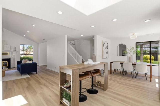 20730 Fargo Drive, Cupertino, CA 95014