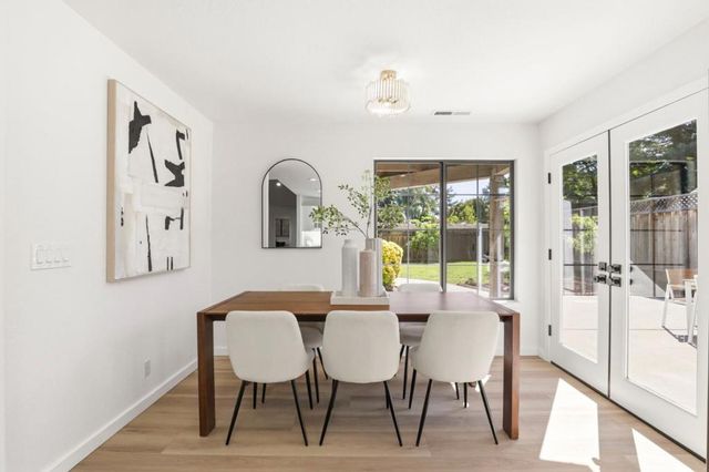 20730 Fargo Drive, Cupertino, CA 95014