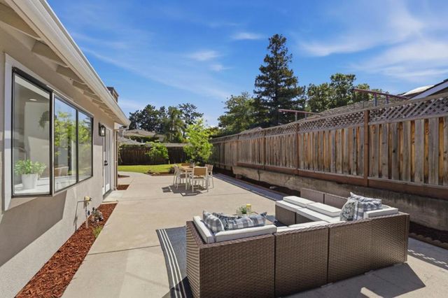 20730 Fargo Drive, Cupertino, CA 95014