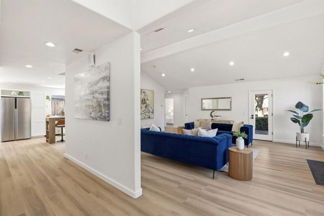 20730 Fargo Drive, Cupertino, CA 95014