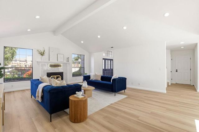 20730 Fargo Drive, Cupertino, CA 95014