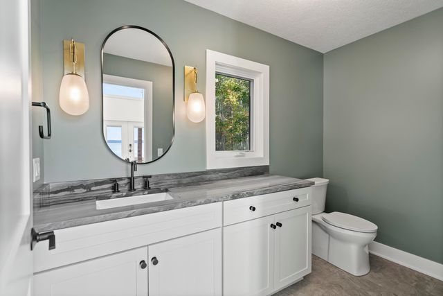 10191 Peninsula Drive, Traverse City, MI 49686