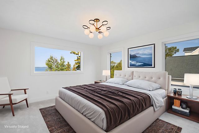 10191 Peninsula Drive, Traverse City, MI 49686