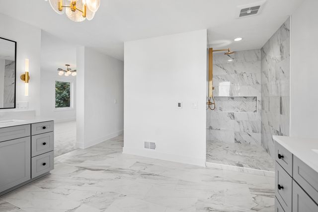 10191 Peninsula Drive, Traverse City, MI 49686