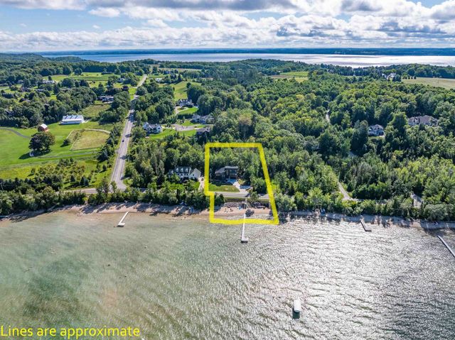 10191 Peninsula Drive, Traverse City, MI 49686