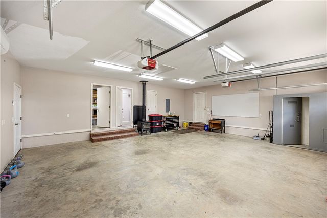 110 Ike Lane, Russellville, AR 72802