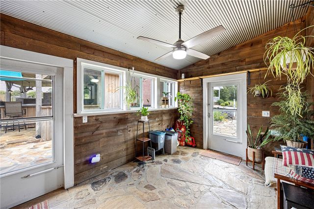 110 Ike Lane, Russellville, AR 72802