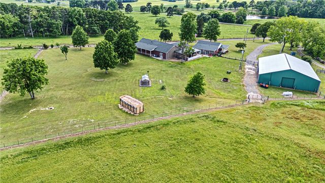 110 Ike Lane, Russellville, AR 72802
