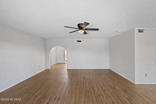 320 E Paseo Verde, Green Valley, AZ 85614