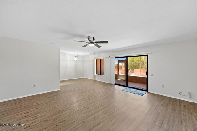 320 E Paseo Verde, Green Valley, AZ 85614