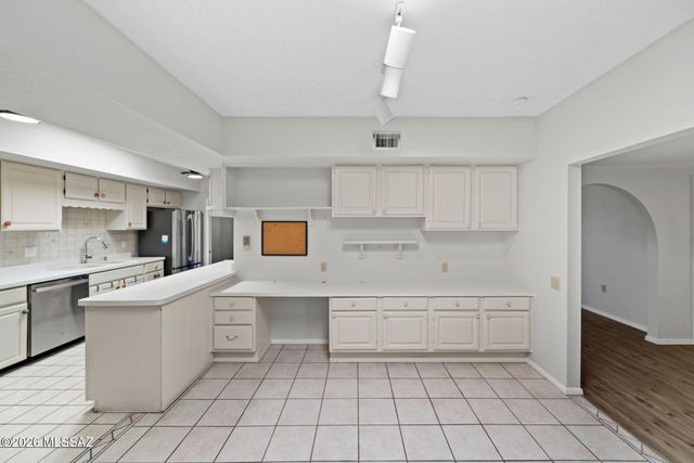 320 E Paseo Verde, Green Valley, AZ 85614