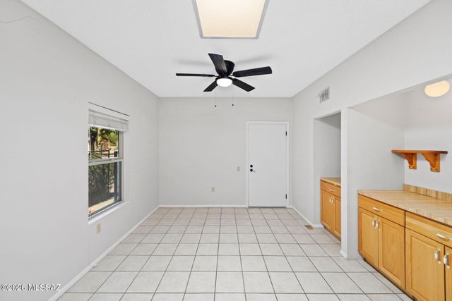320 E Paseo Verde, Green Valley, AZ 85614