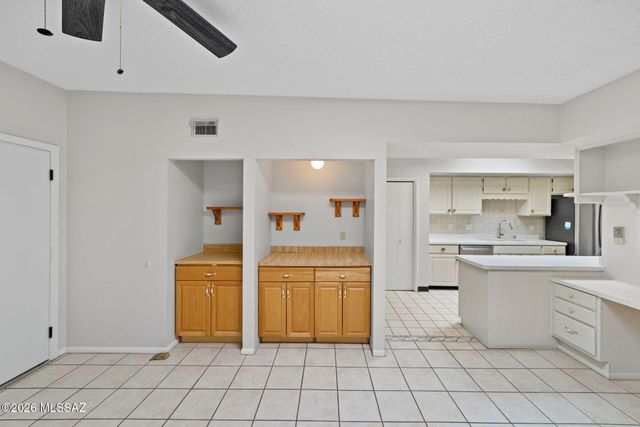 320 E Paseo Verde, Green Valley, AZ 85614