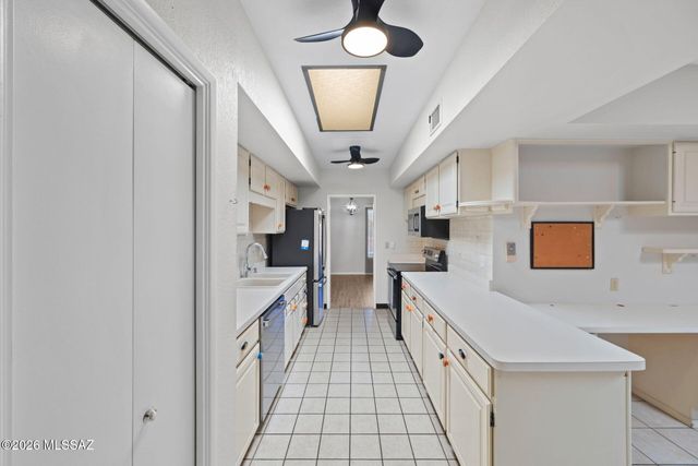320 E Paseo Verde, Green Valley, AZ 85614