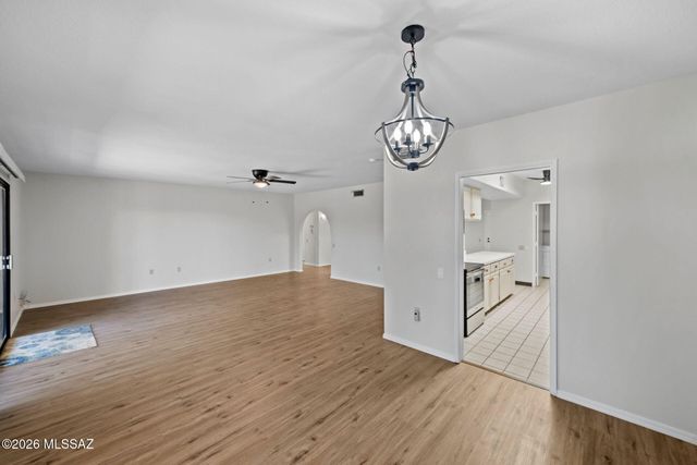 320 E Paseo Verde, Green Valley, AZ 85614