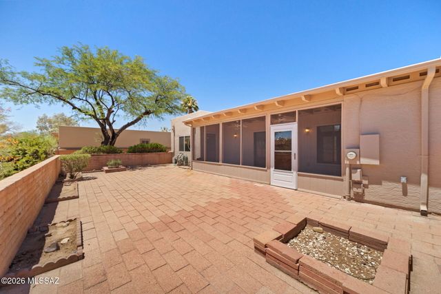 320 E Paseo Verde, Green Valley, AZ 85614
