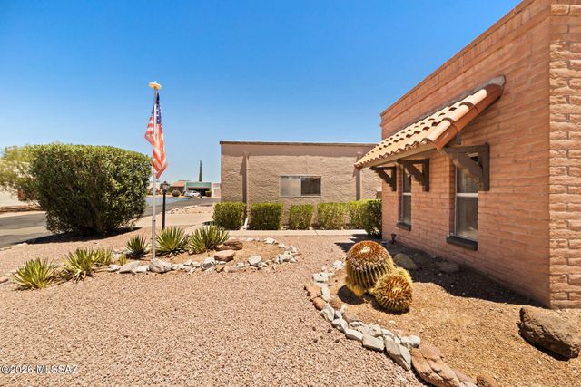 320 E Paseo Verde, Green Valley, AZ 85614