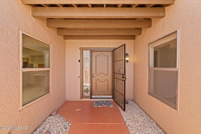 320 E Paseo Verde, Green Valley, AZ 85614