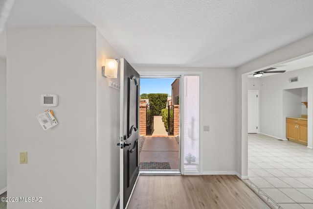 320 E Paseo Verde, Green Valley, AZ 85614