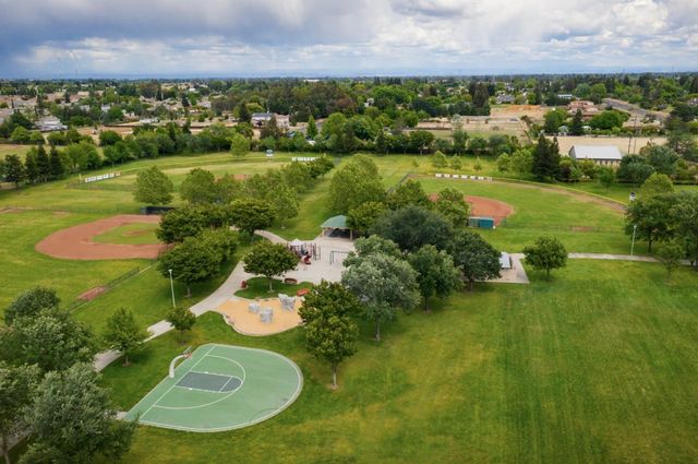 10355 Ducasse Way, Elk Grove, CA 95757