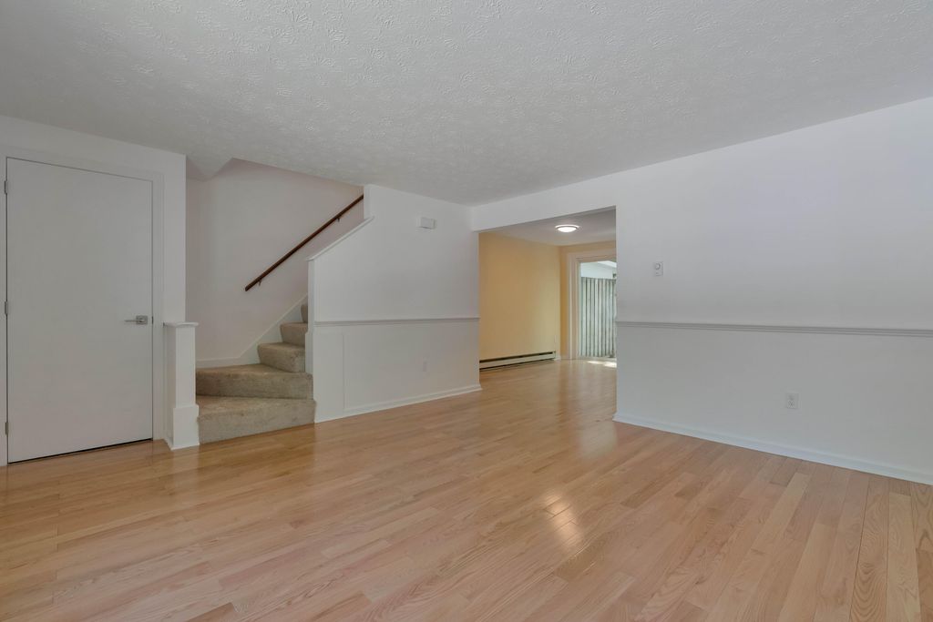 60 Brown Street 7, Kennebunk, ME 04043 — photo 4