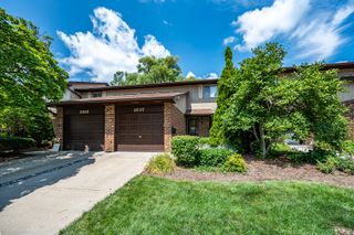 1037 Loughborough Court 1037, Wheaton, IL 60187